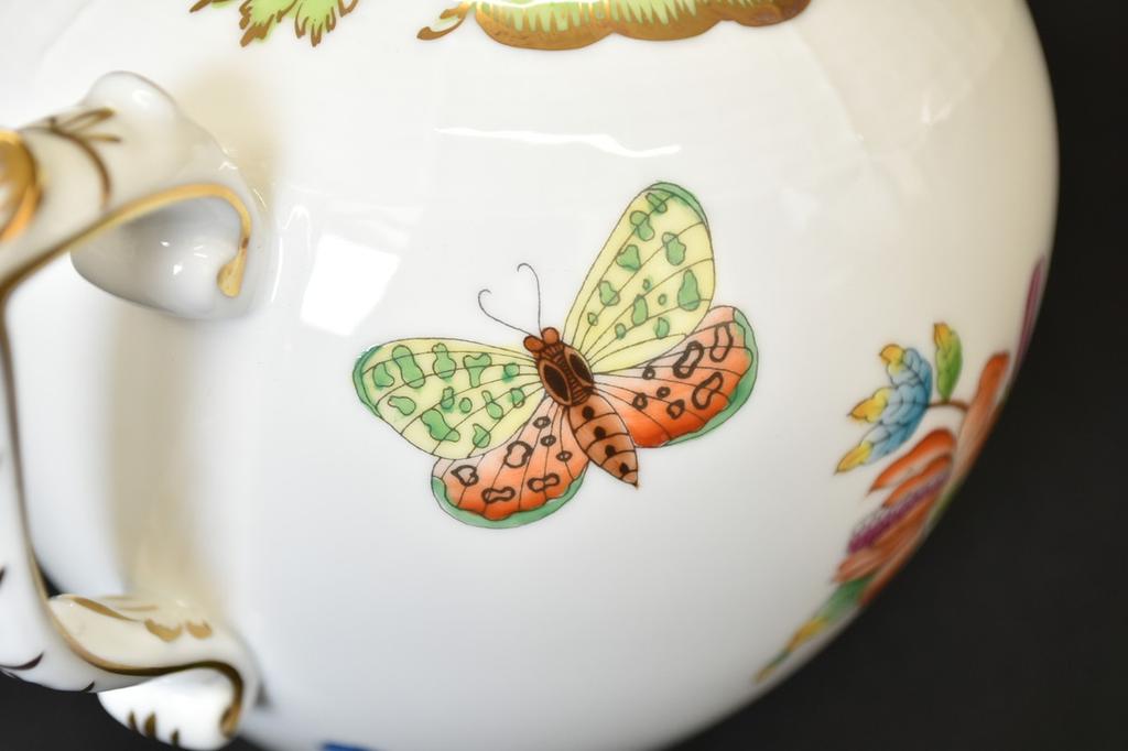 Herend VBO/Victoria Bouquet Teapot Made in Hungary Handpainted Vintage Rare