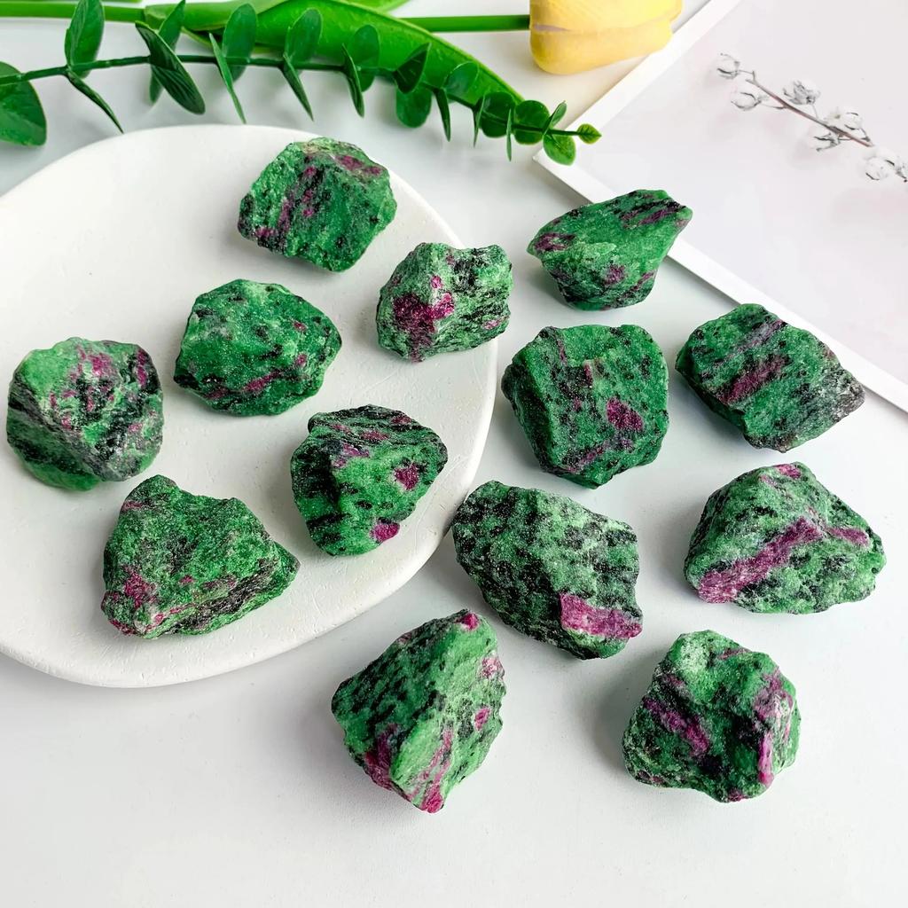 Natural Ruby Zoisite Raw Stones Reiki Healing Crystal Red Green Treasure Gem Aromatherapy Stone Diffuser Meditation For Gift