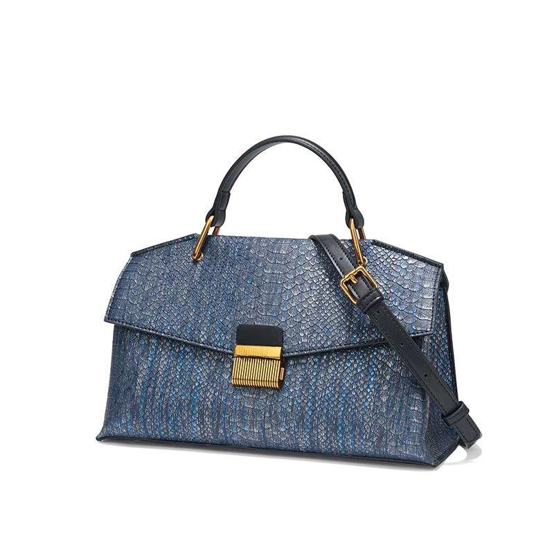 

Women s Blue Snake Pattern Versatile One-shoulder Crossbody Bag синій