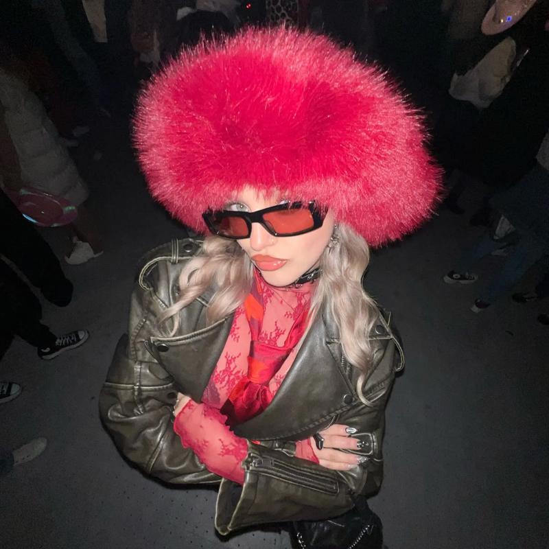 New Big Fluffy Faux Fur Bucket Hats For Women Luxury Plush Fisherman'S Hat Winter Warm Fashion Colorful And Gorgeous Party Hat