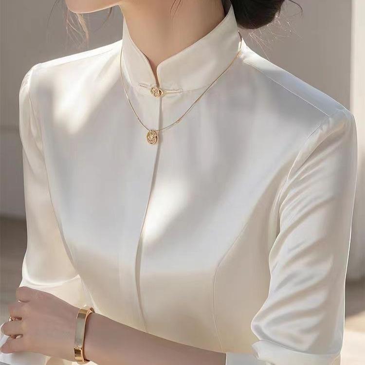 Elegantní jarní bílá saténová košile s mandarínským límečkem pro ženy