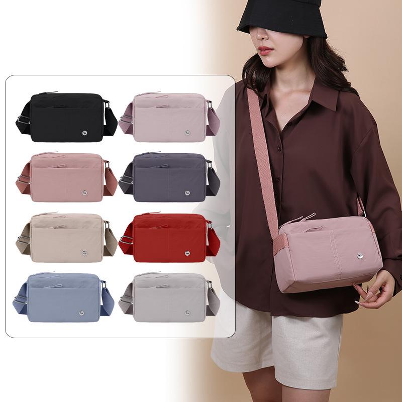 Wasserabweisende minimalistische Umhängetasche - Leicht, vielseitige Crossbody für Damen