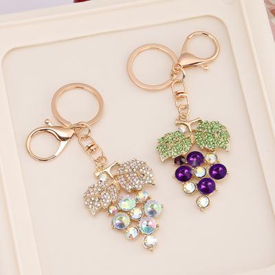 Portachiavi Ciondolo Strass Scintillanti Intarsiati Forma Tridimensionale d'Uva Portachiavi Leggero per Auto Borsa Accessorio Decorativo