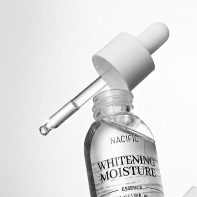 Daiso Nacific Whitening Moisture Essence 30 Ml