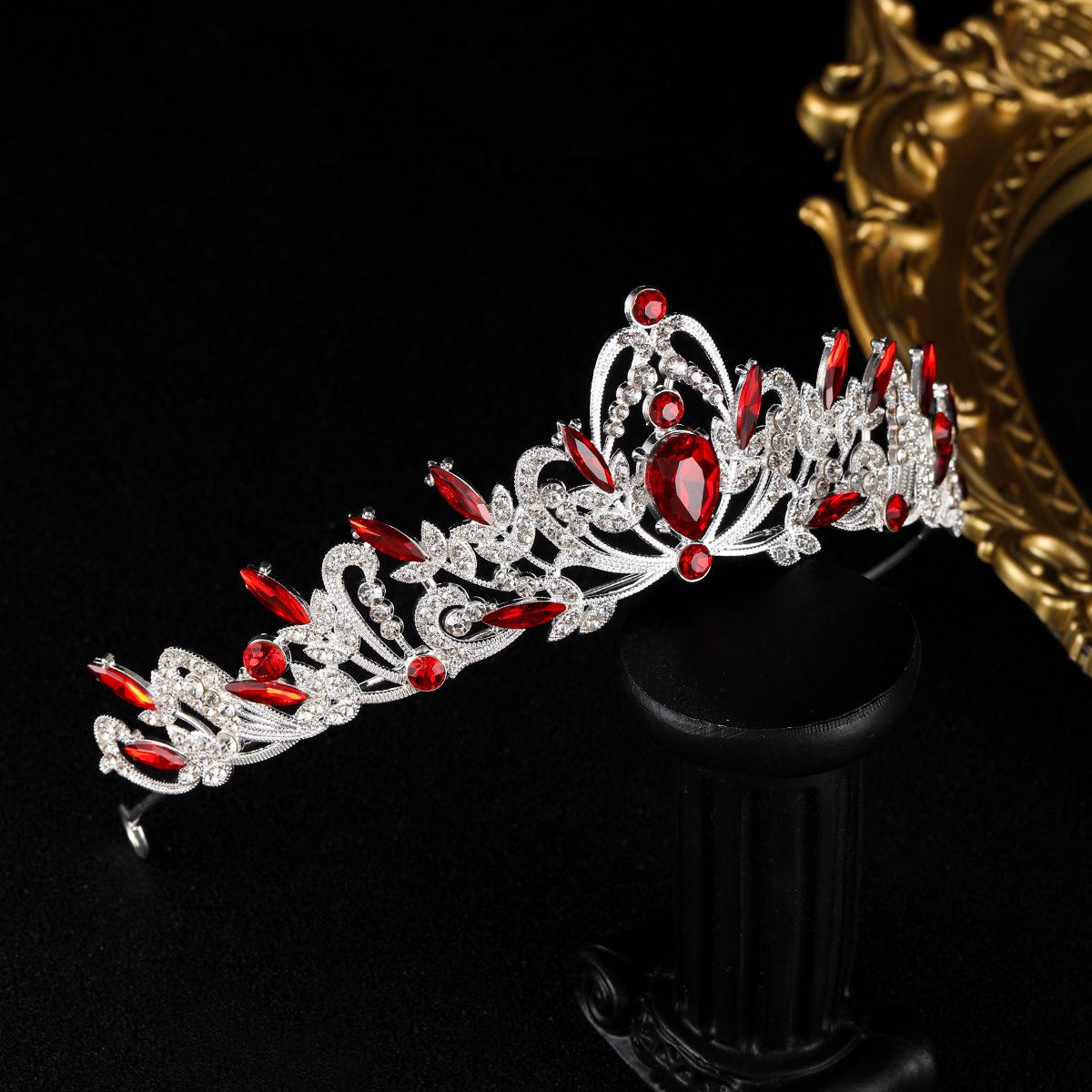 Baroque Luxury Crown: Retro Bridal & Birthday Queen Hair Accessory