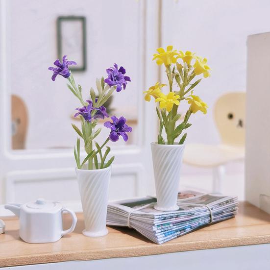 Miniature Flowers Mini Plant in Vase Model Miniature Faux Plant with Flowers for Doll Mansion Decoration Photography Display