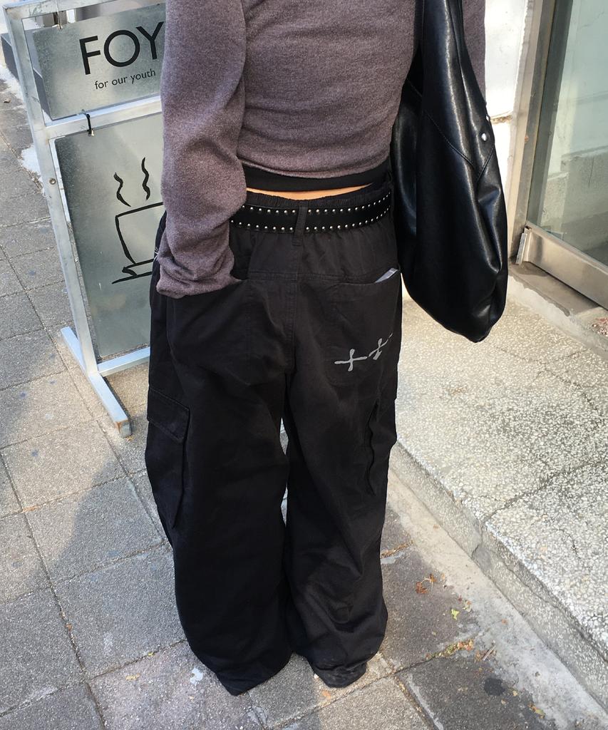 Lougeu Onbon Logo Cargo Pants_Black