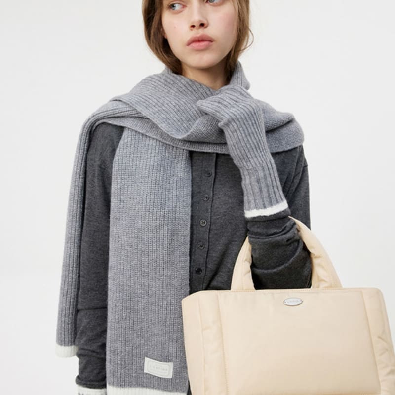 

J.ESTINA J.LETTER Color Trim Muffler Glove Set GR (JEACEC5BF581GR260) single type