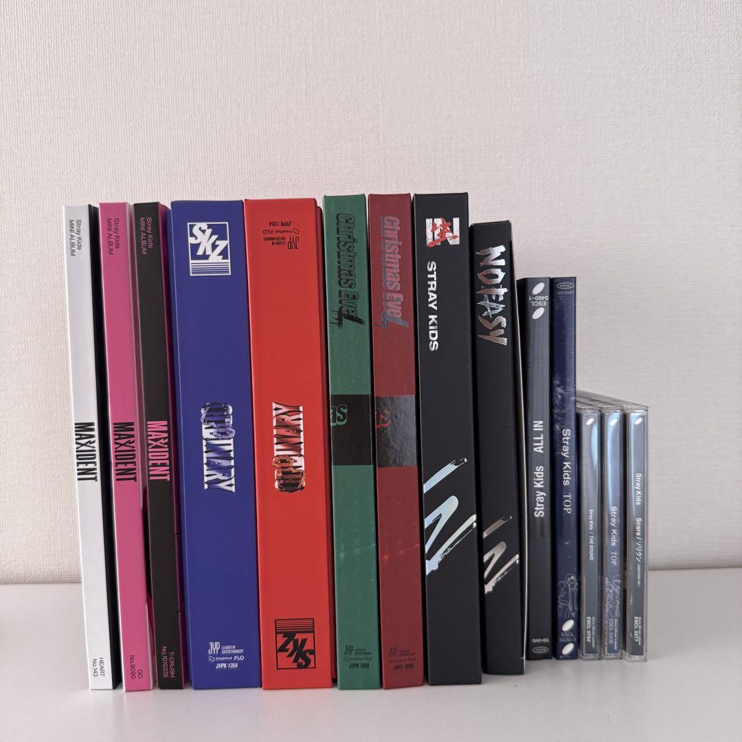 

[USED] Stray Kids album CD collection 14 items