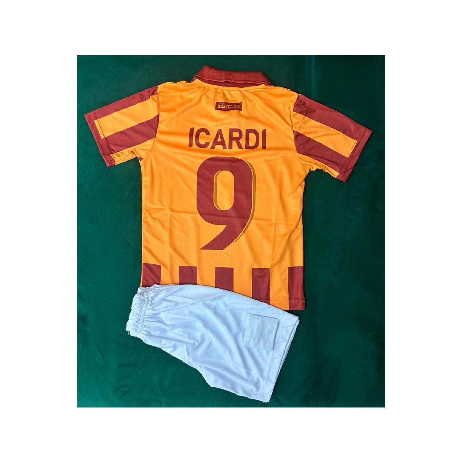 

Желто-красный детский трикотаж с воротником-поло к 100-летию, носками и браслетом в подарок