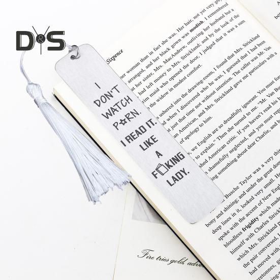 Graviertes Lesezeichen aus Metall, Geschenk „I Don't Watch Porn“, Lesezeichen aus Edelstahl mit Quastenanhänger, Geschenke für Leseratten, Männer und Frauen, Leseliebhaber