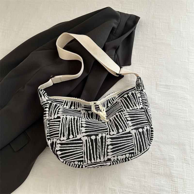 Trendy 2024 Vintage Aesthetic Single Shoulder Dumpling Bag For Everyday Use