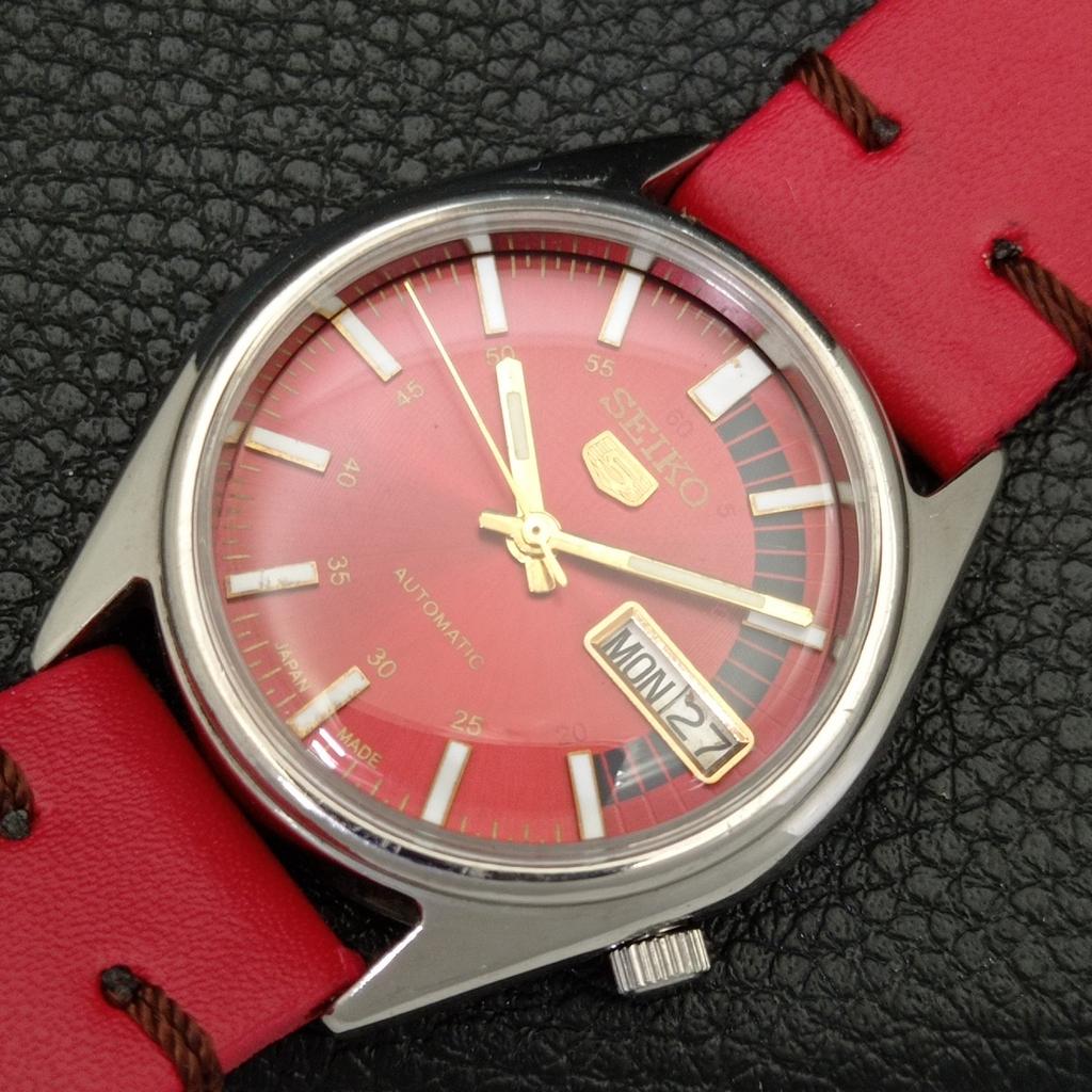 VINTAGE SEIKO 5 AUTOMATIC 7S26A JAPAN MENS RED COLOR DIAL WATCH a702616-1 R209-a702616