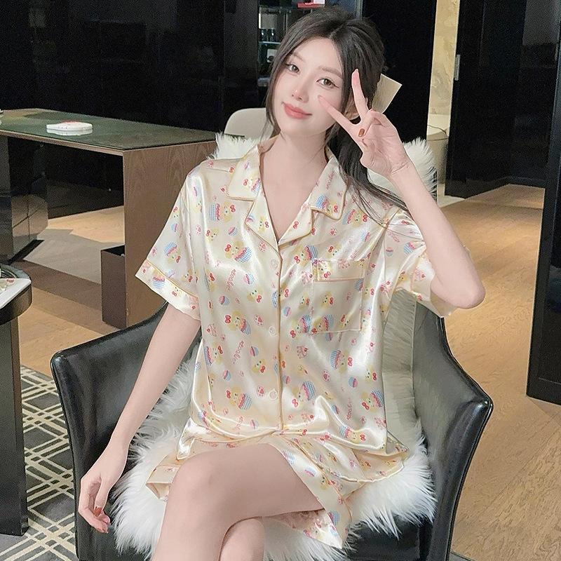 Premium Silver Powder Cartoon Ice Silk Pajamas Women'S Summer Short-Sleeved Loose And Comfortable Loungewear Set