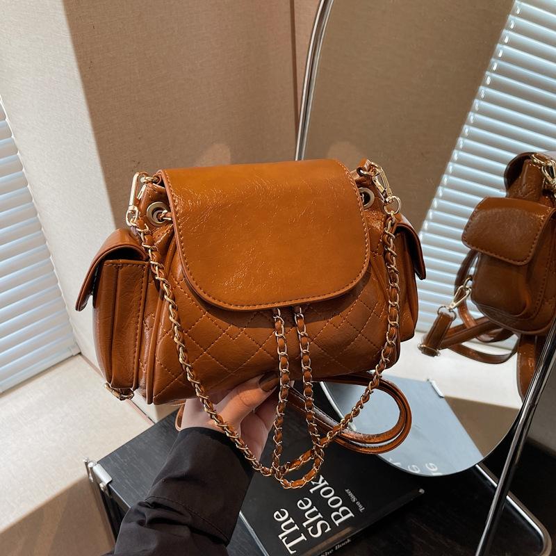 

Ретро премиальная цепочка на плечо женская сумка 2025 новая простая маленькая квадратная сумка нишевый рюкзак коричневый