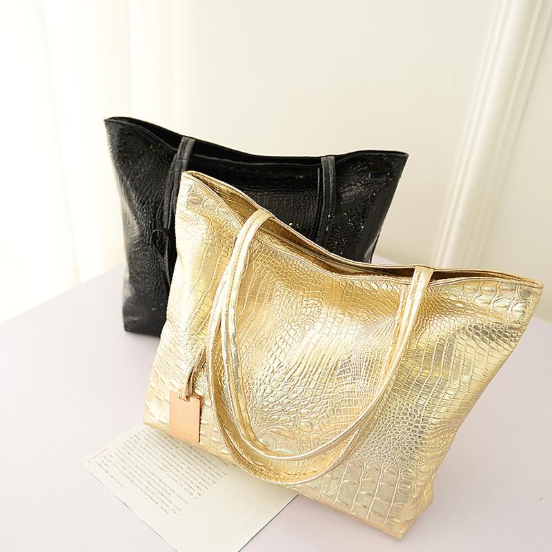 Large Capacity Shoulder PU Handbag With Pendant Crocodile Pattern Fashionable European And American Commuting Women's Tote Bag