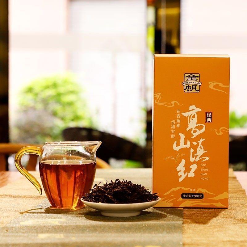 

Высокогорный черный чай Юньнань 200 г - черный чай с цветочно-фруктовым ароматом 200g