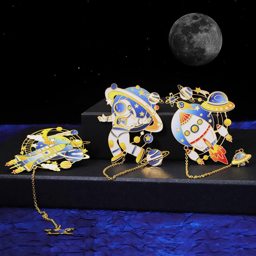 

Подарок студенту, подвеска в стиле ретро, ​​цепочка с кисточками, закладка с нумерацией страниц, знак космонавта, ракета, планета, зажим для книг