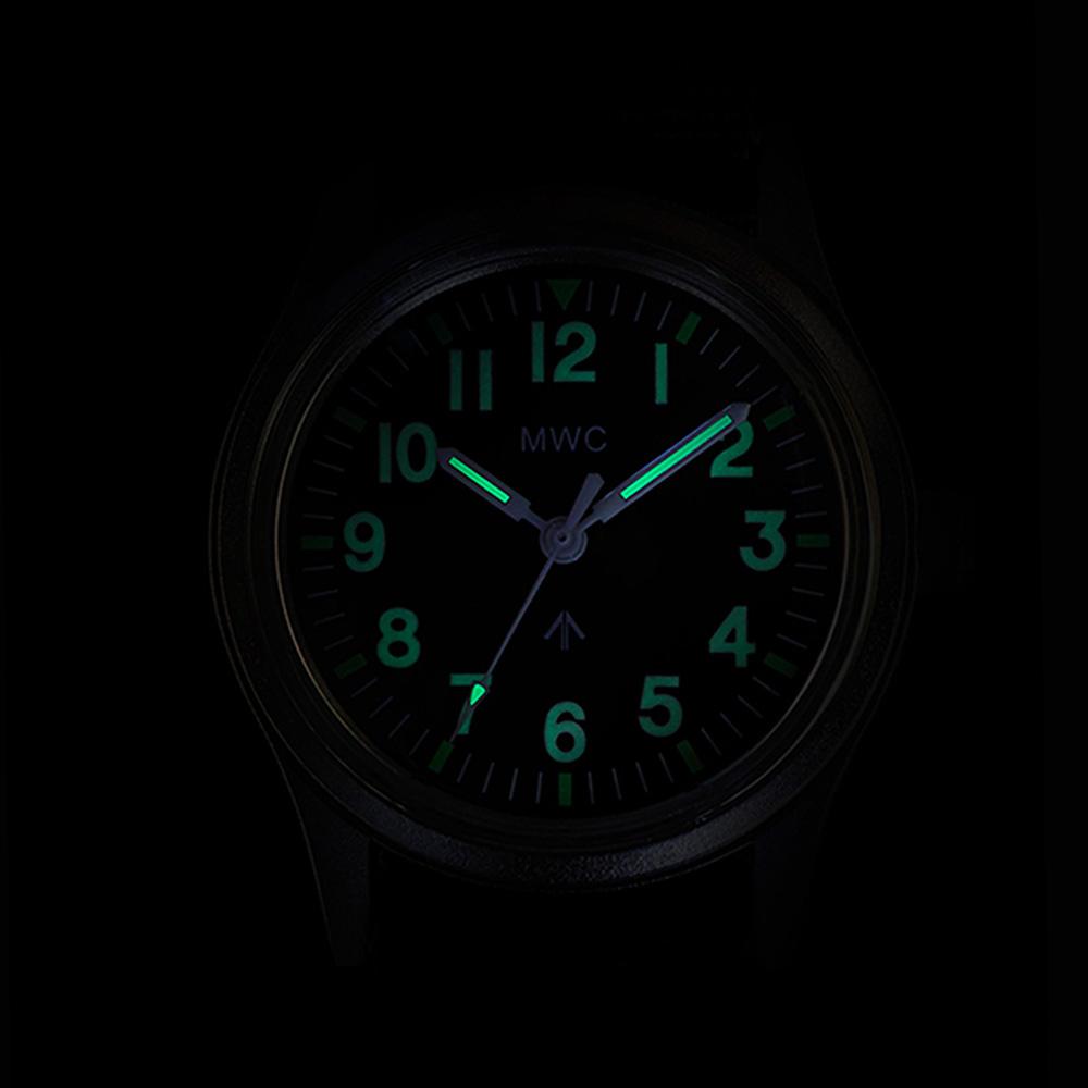Emdeobeulyussisigye Vietnam War Us Military Watch (British Version) - Silver X Black