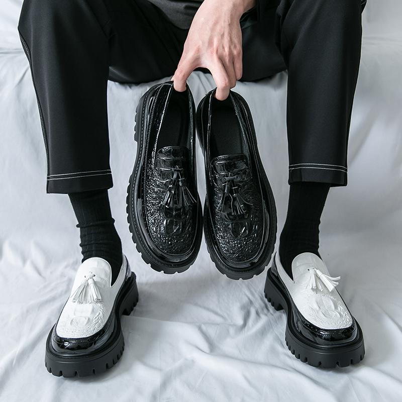 Fashion Retro Men Height-increasing Loafers Men One-foot Lightweight Anti-slip Breathable Travel Mountaineering Leather Shoes Sizes 38-4