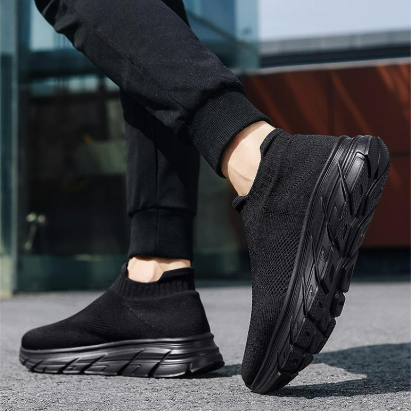 Men's Sneakers Breathable Running Shoes Soft Sole Lightweight Socks Shoes Non-slip Women Casual Shoe Platform Slip-on Men Shoes