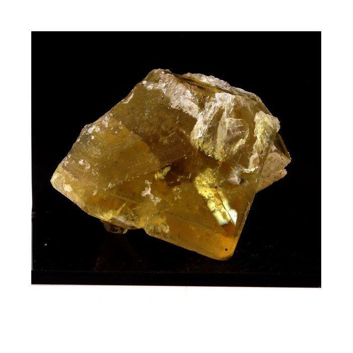 Pierres et Minéraux. Fluorite. 792.5 ct. Peyrebrune, Tarn, France.