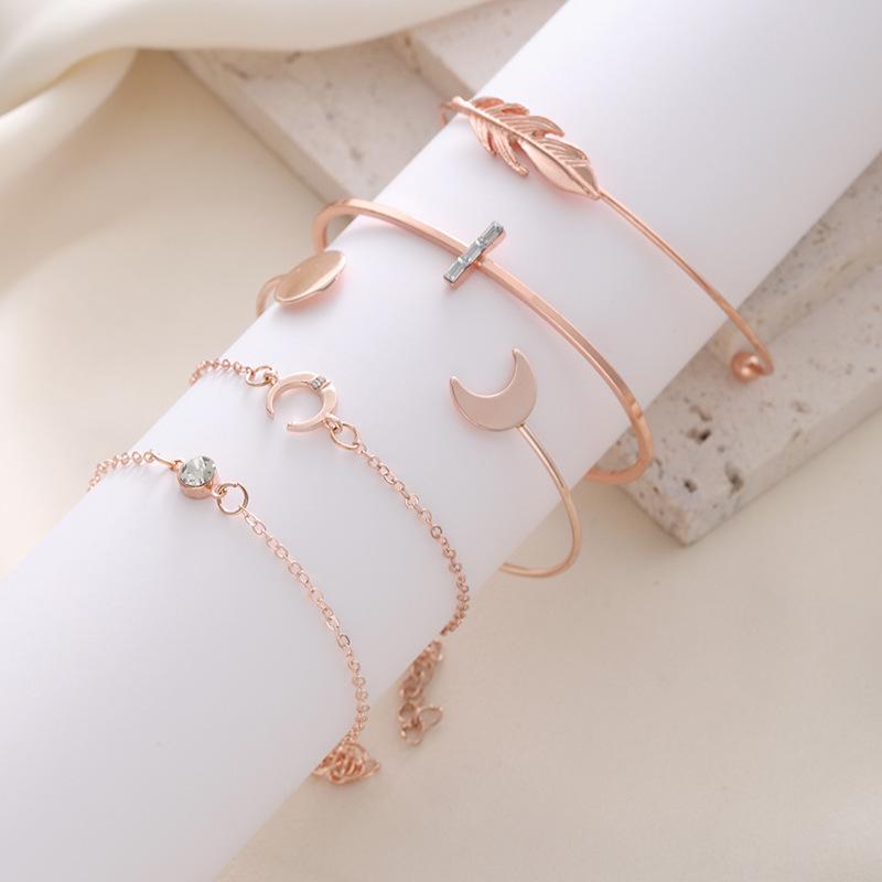 Women's Snake-Inspired Diamond Green Gem Bracelet Set: Four-Piece Cross-Border Jewelry Collection