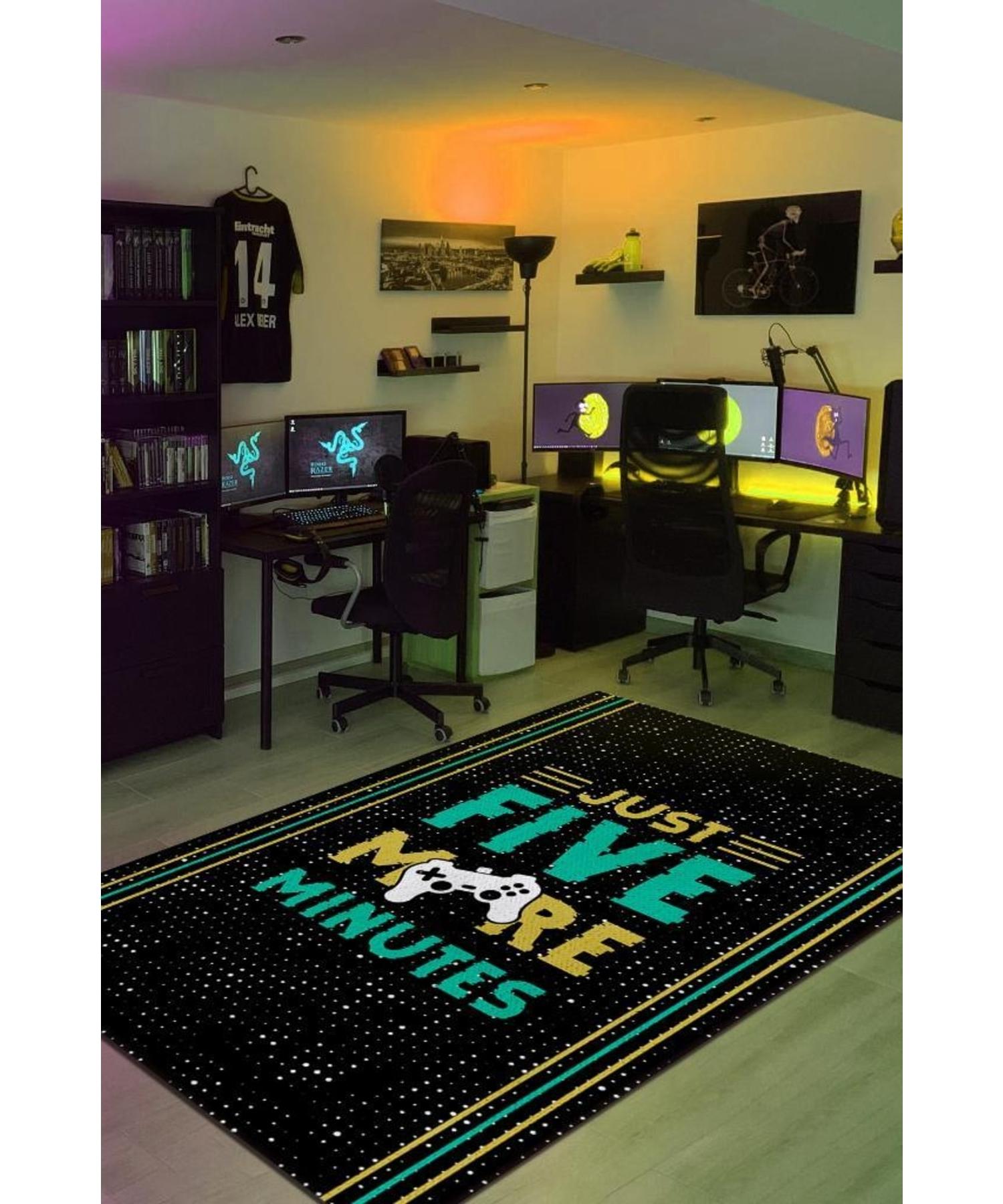 

Five Minute More Cotton Woven Based Washable Non-Slip Decorative Player Rug