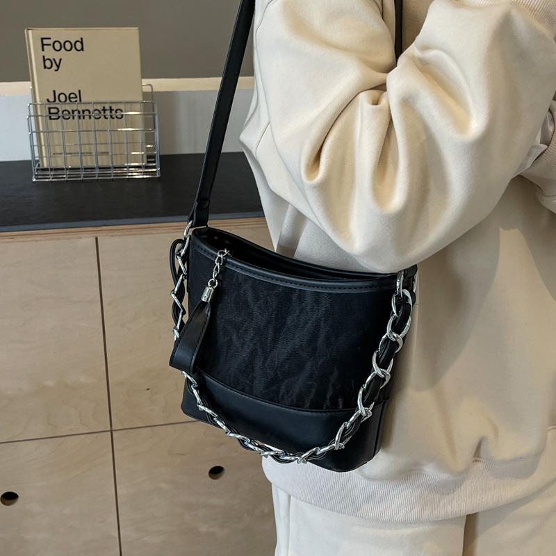 Small Bag Women's New Casual Chain Shoulder Bag Fashion Versatile Messenger Bag