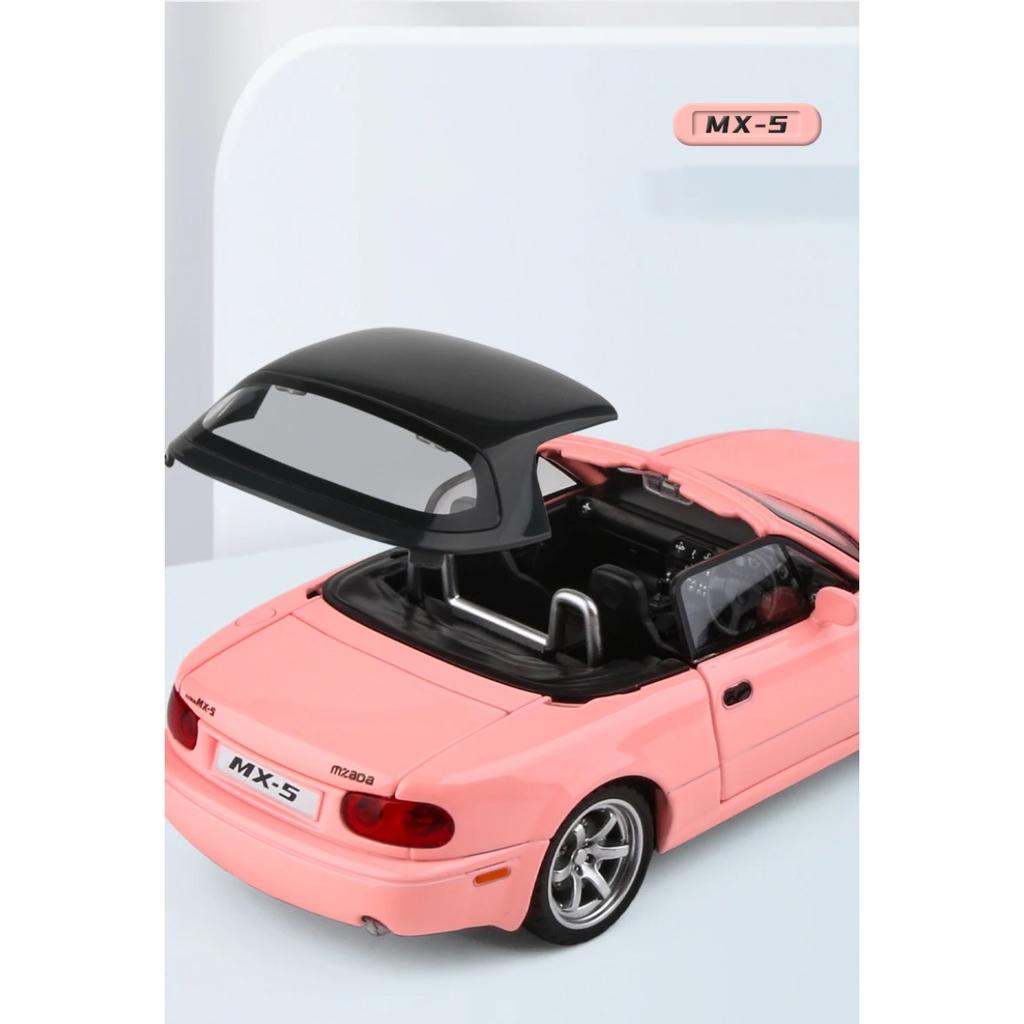1/32 Mazda MX5 MX-5 Slitina Tlakově litý Model Hračka Auto Zvuk a Světlo Stahovací Dětská Hračka Sběratelský Předmět Dárek k Narozeninám