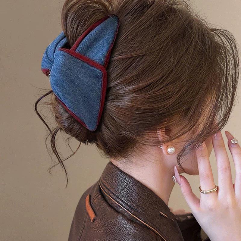 Korean Style Polka Dot Bow Shark Hair Clip - Elegant & Versatile