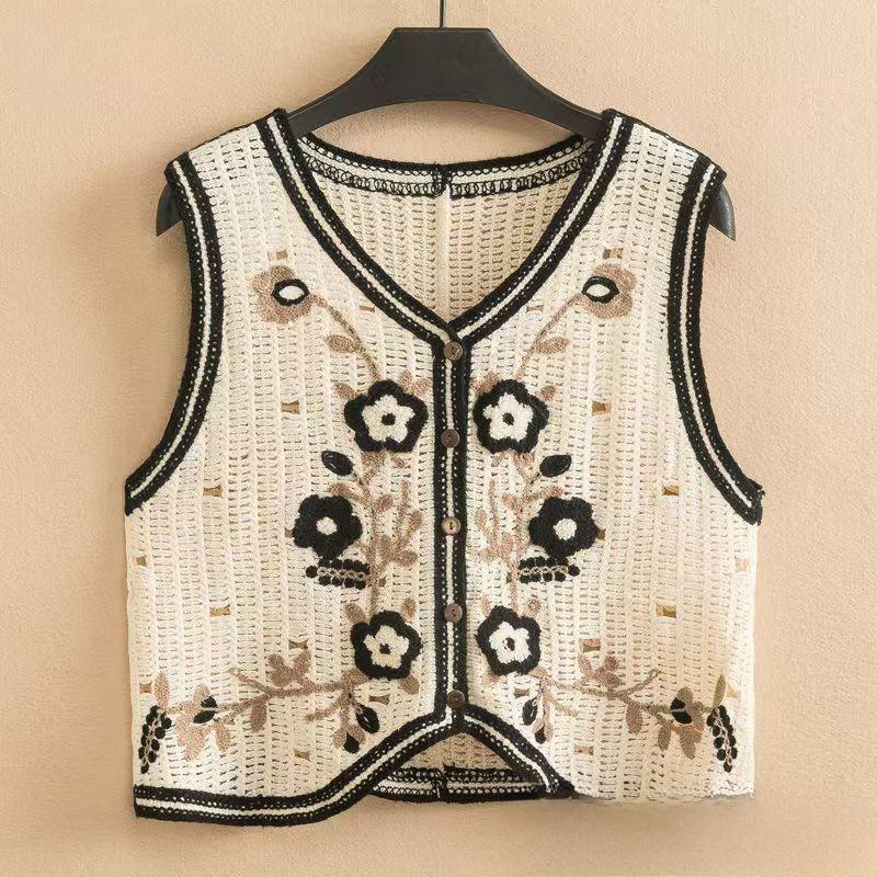 Summer Crochet Hollow Out V-neck Loose Lace Tank Tops Women Fashion Thin Chic Sleeveless Women Camis Tops Elegant Base Slim Vintage Tank Vest 26571