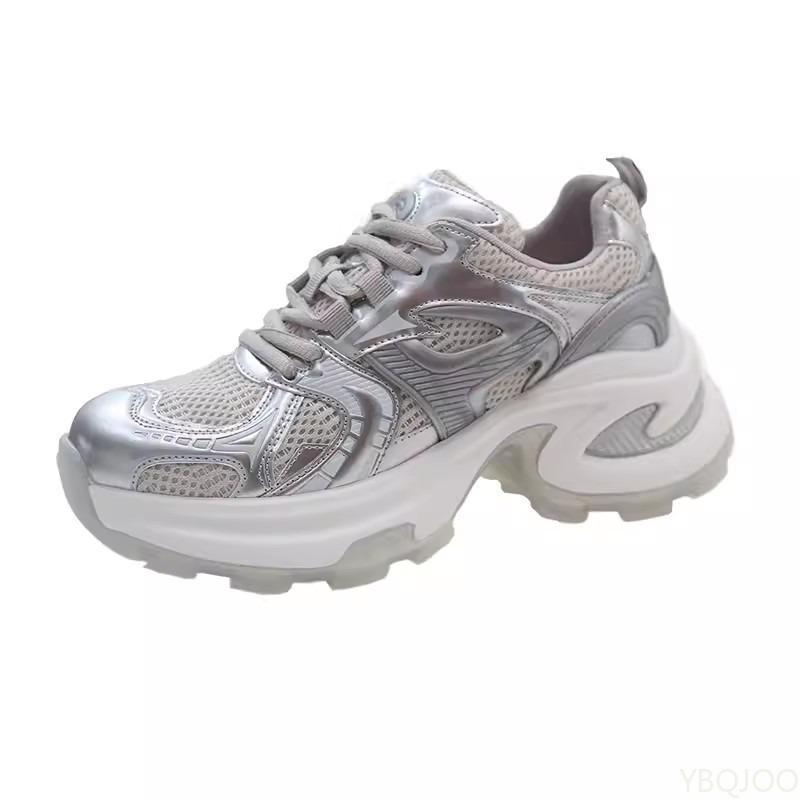 Bequeme, lässige Damenschuhe mit dicker Sohle und Absatzverstärkung – atmungsaktives, modisches und vielseitiges Sommer-Sportschuhmaterial aus Mesh.