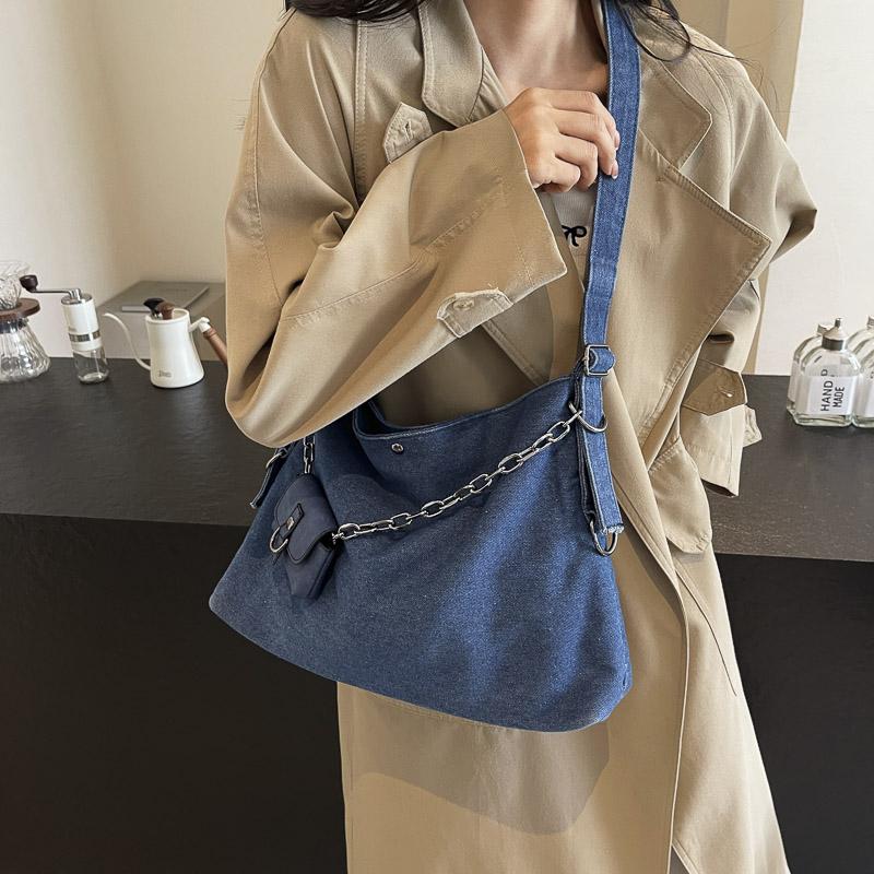 Сумка через плечо из денима — фото 3