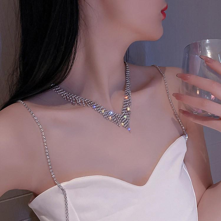 Luxurious European-American Crystal Tassel Necklace - Geometric Design, High-End Chic for Women