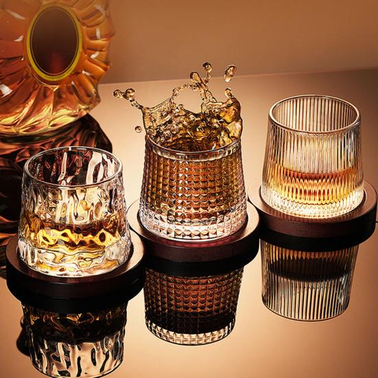 Drehbare Tumbler-Gläser, Rotierende Bier-Whiskey-Becher mit beschwertem Boden, 200ml Unzerbrechliche Bar-Gläser für Partygebrauch