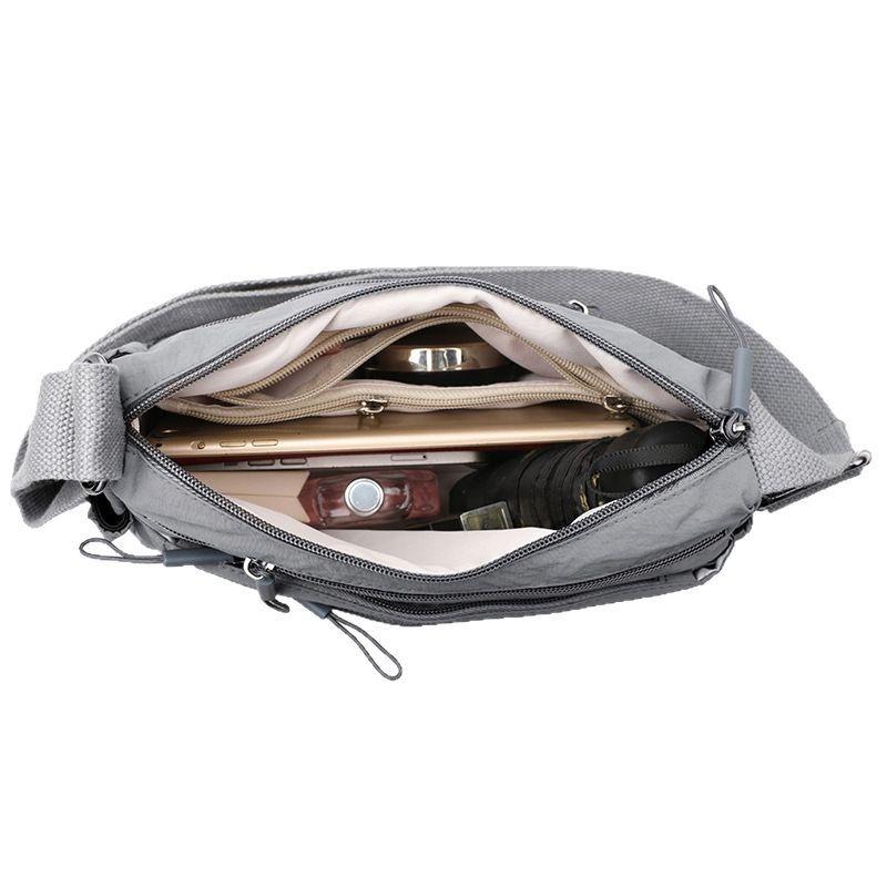 Mehrschichtige lässige und leichte Umhängetasche mit einem Riemen, Damenmode, schlicht und vielseitig, mehrere Fächer, Pendler-Mittelalter-Muttertasche