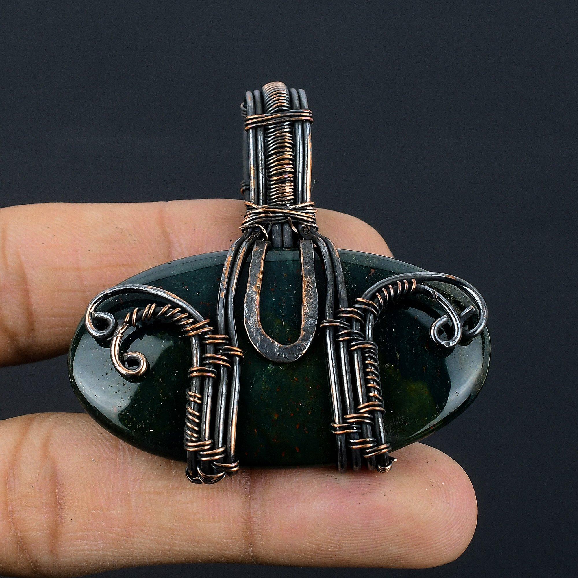 

Гелиотроп 999 Медная проволока, оплетенная кулон Ручная работа Драгоценные камни Ювелирные изделия, Подарки для жены Совершенно новый кулон