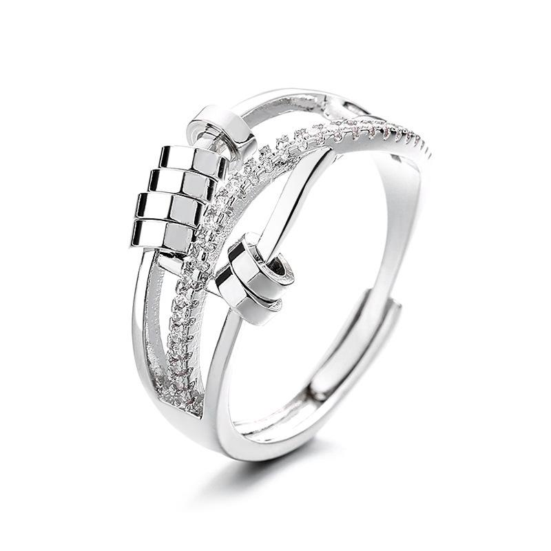 Europäischer und Amerikanischer Retro Thai Silber Angstring: Drei-Ring-Fingerring für Damen mit eingelegten Diamanten und drehender Perle