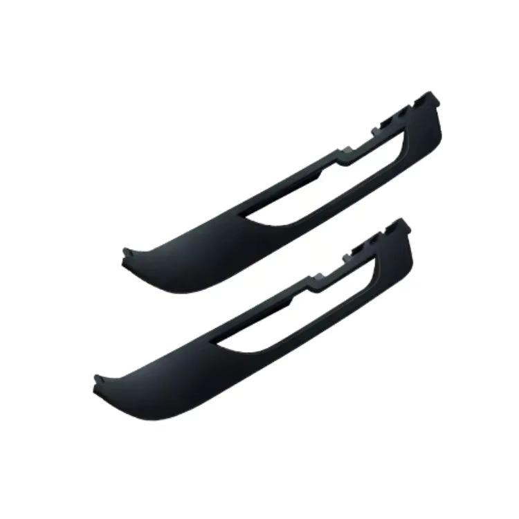 LR074947 and LR074948 fit the lower front door trim of the Land Rover Range Rover Evoque.