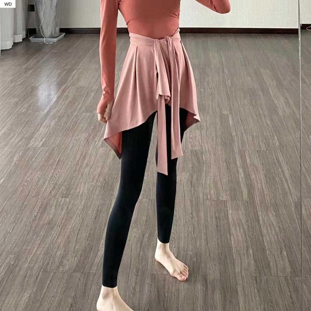 Women's Yoga Skirt with Hip-Cover and Anti-Exposure Design