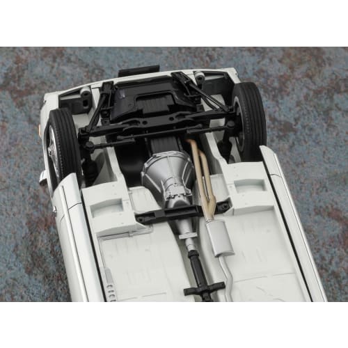 Hasegawa 1/24 Nissan Laurel HT 2000SGX (KHC130) Late Model 1973 Plastic Model Kit HC67