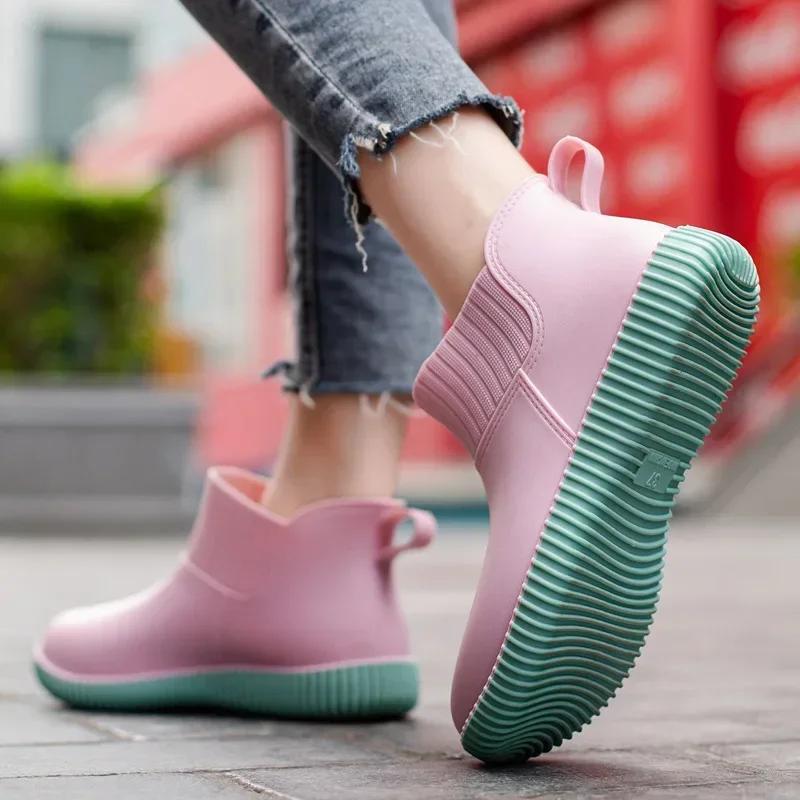 Fashion New Rain Boots Women's Sliding Sleeves Women's Rain Boots Anti Slip Waterproof Women's Home Short Boots Botas Mujer