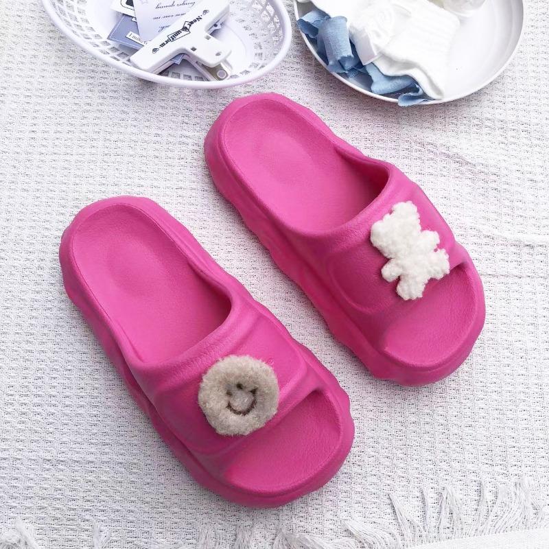 

New Slippers Women s Summer Shit Feeling Bathing Soft Bottom Waterproof Non-slip Light Wear-resistant Cool Slippers 41 розовый