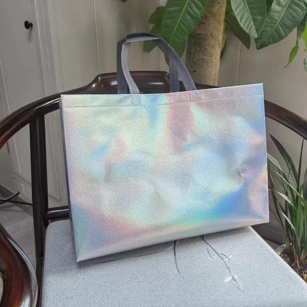 Färgglad Laminerad Vattentät Toteväska för Modekläder och Skor med Logotryck - Non-woven Presentförpackning