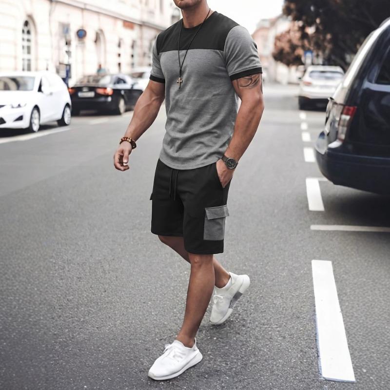 Męski casualowy zestaw T-shirt z blokami kolorów i spodenki cargo