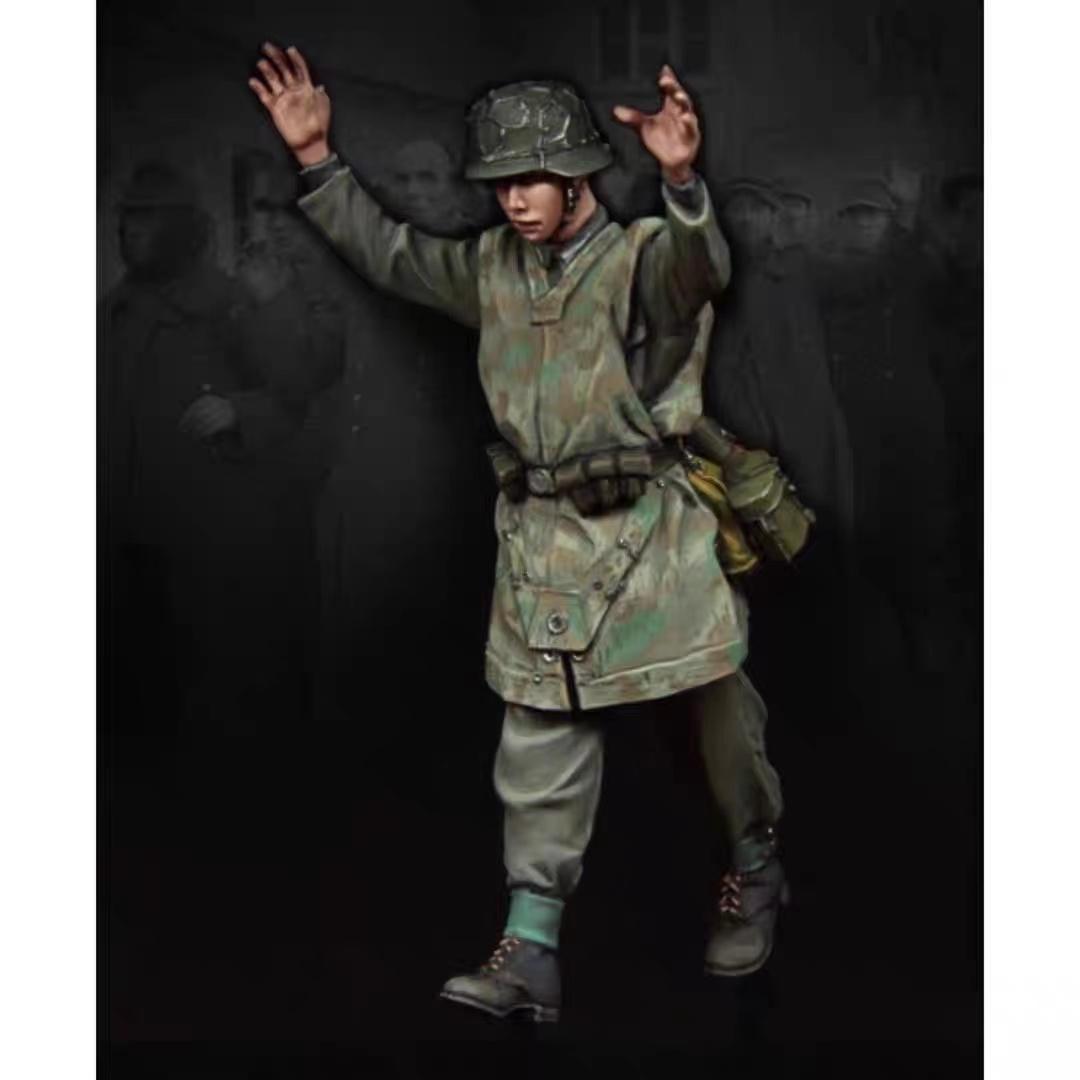 1/35 resin figure unpainted model kit, World War II German prisoner of war, unassembled and unpainted GK