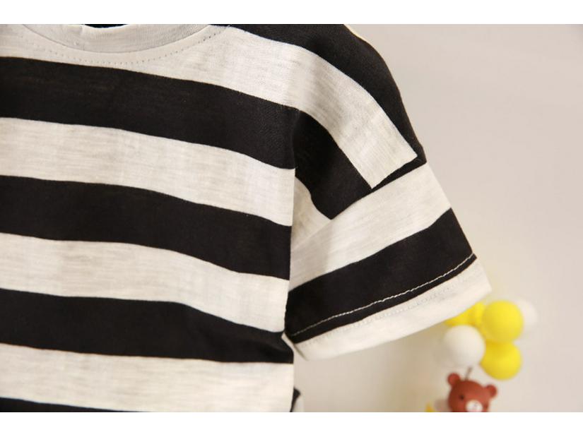 Chłopięcy T-shirt na lato 2022 - Casualowy w paski z krótkim rękawem dla dzieci