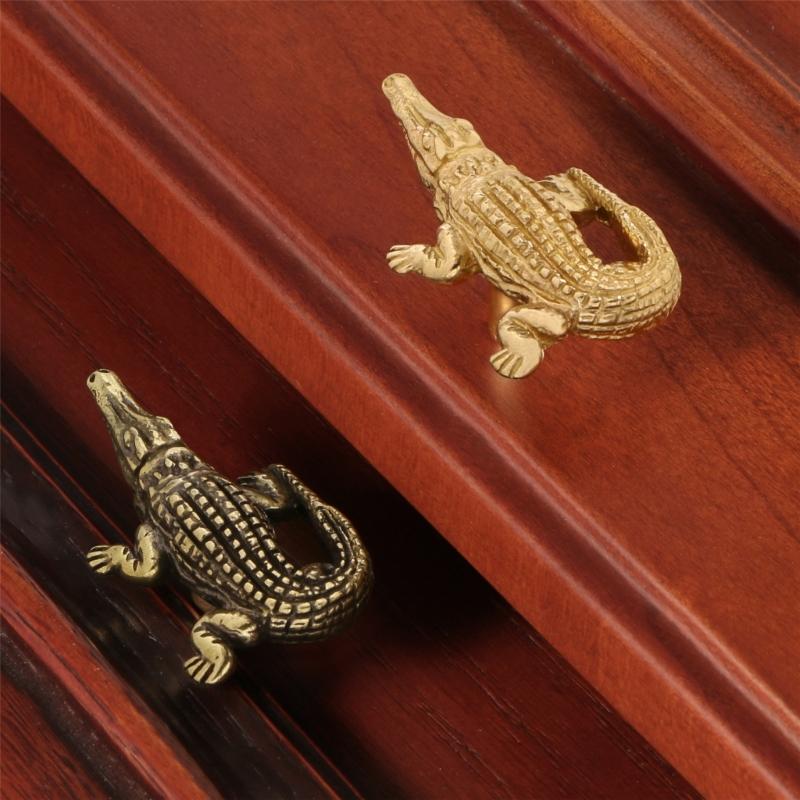Drawer Pulls Metal Dressers Knob Cupboard Handle Modern Furniture Handle Small Alligator Shape Bedside Cabinet Pull
