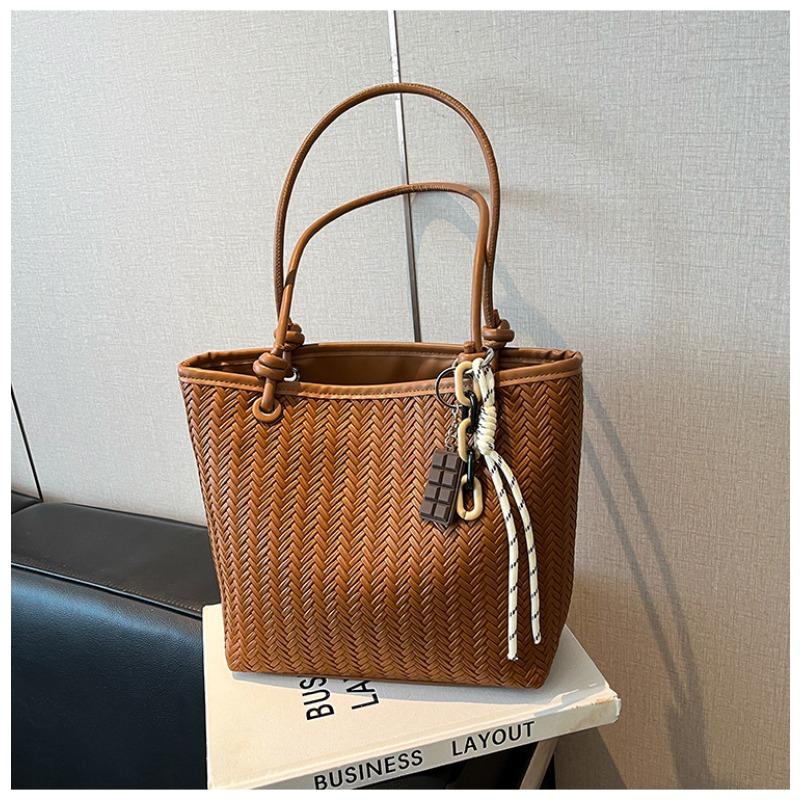 Große gewebte Tasche Damen Herbst neu vielseitige Umhängetasche beliebte Tragetasche